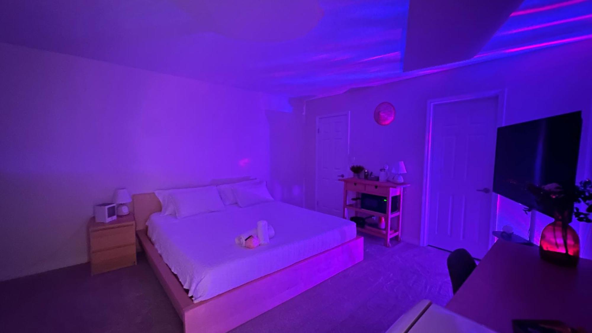Habitación en casa particular Oceanside Serenity,master Bedroom With Private Bathroom With Free Parking In Mdr *