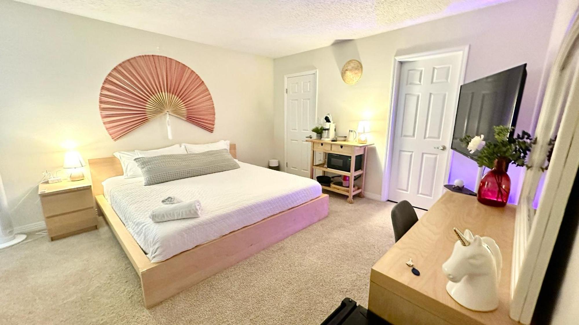 Habitación en casa particular Oceanside Serenity,master Bedroom With Private Bathroom With Free Parking In Mdr